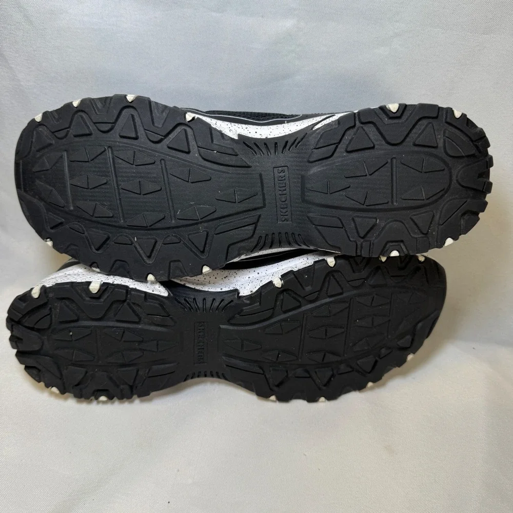 Skechers Hillcrest Pure Escapade Black White Trail Running Shoes 149820 Mens 8